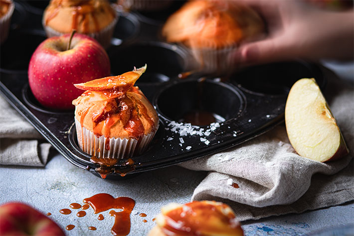 Saftige Apfelmuffins mit Salted Caramel