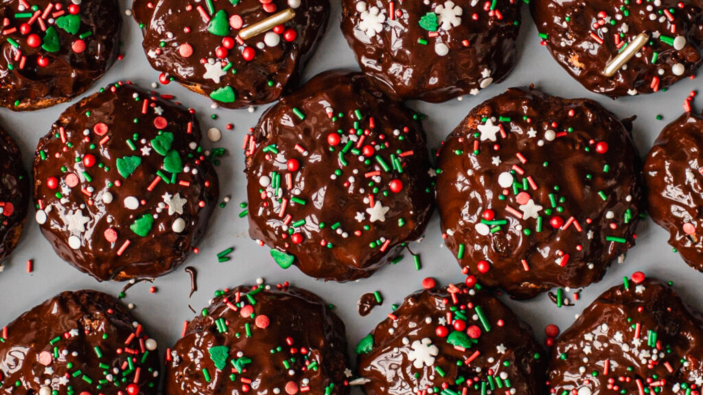 Lebkuchen mit bunten Weihnachtsstreuseln