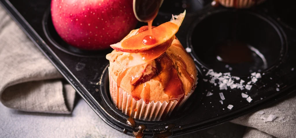Apfelmuffins mit Salted Karamell in Muffinsform