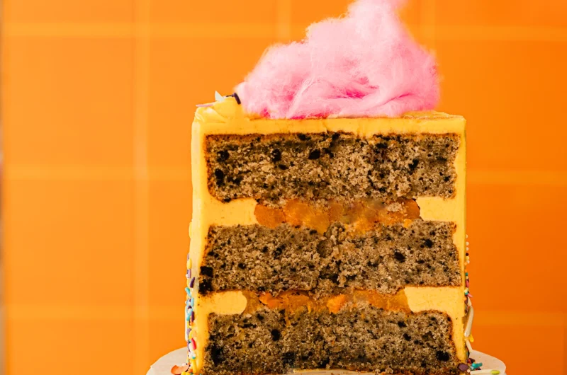 Cookies and Cream Torte mit Pfirsich-Buttercreme