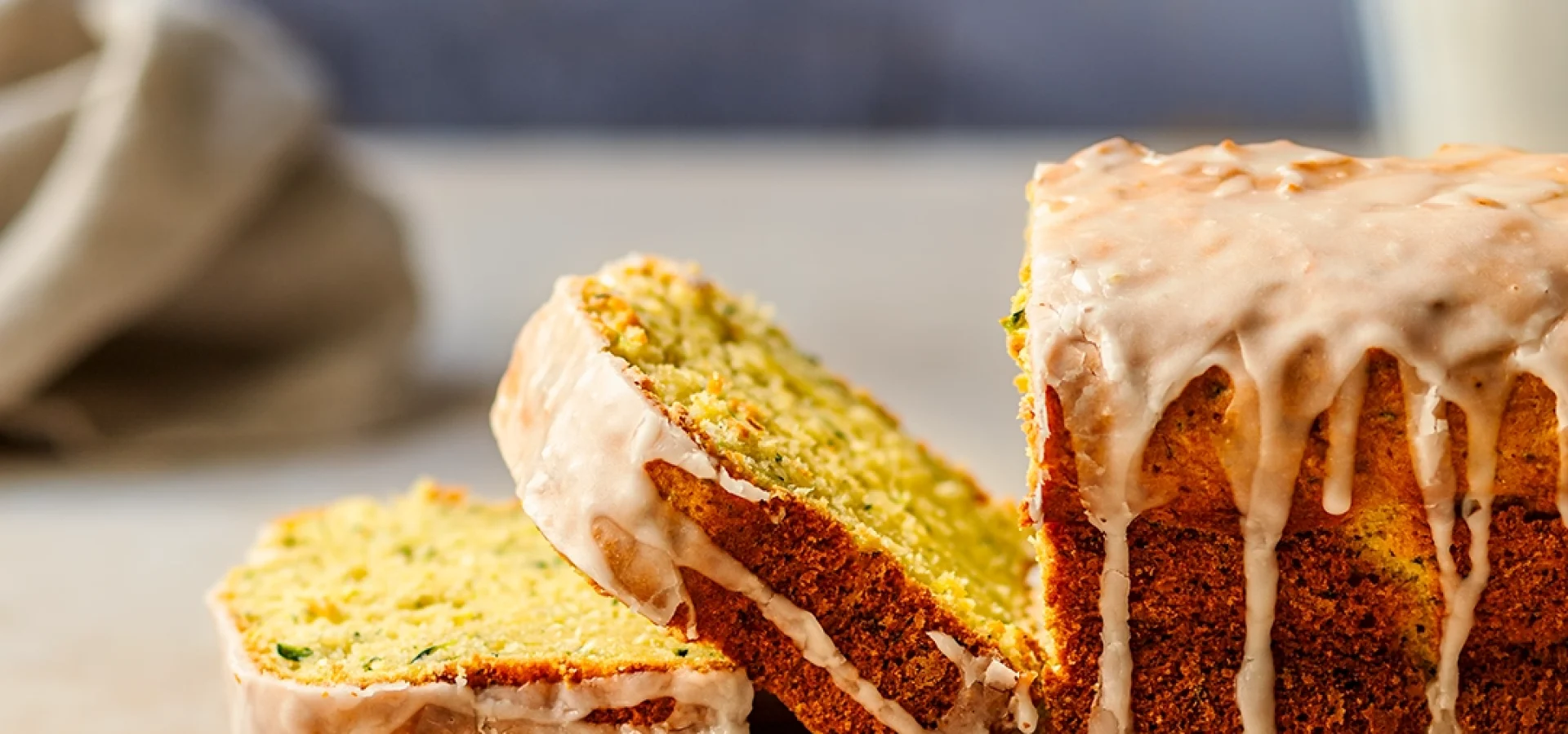 Lotte-and-Food_Food-Fotografie_IMG_9917-2 Zucchini Kuchen mit Zitronenguss